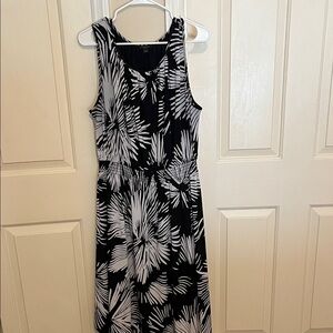 Ann Taylor Black and White Floral Midi Dress